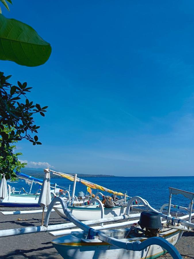 Beach Side Amed Delem Family Ambat Exterior foto